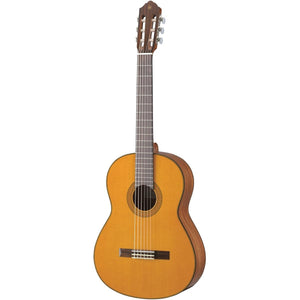 Yamaha Classical Guitar CG142C Improved volume, tone quality, and response through changes to the placement of the sound bars and thickness of the coating Highly playable neck shape and string height Soft case included