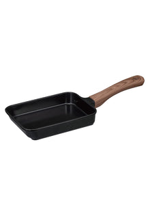 CB Japan MC copan Egg Frying Pan, 4.7 x 6.7 inches (12 x 17 cm), Induction Compatible, Ceramic Treatment, Wood Handle, Black Mini Egg