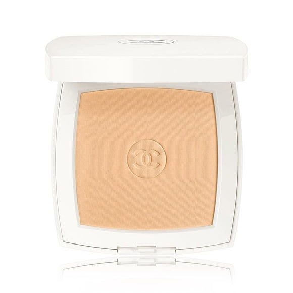 Chanel Le Blanc Compact Radiance Powdery Foundation (Glossy Finish) SPF 25/PA+++ [21 Beige] *With Case