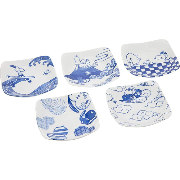Yamaka Shoten SN80-57 Peanuts Snoopy Dish, Dyed, Square Plate, 4.9 inches (12.5 cm), 5 Patterns, Dinnerware Set, Adult Design, Tableware, Snoopy Goods, Microwave, Dishwasher Safe, Birthday Gift, Mother's Day, Wedding Gift, Women, Made in Japan