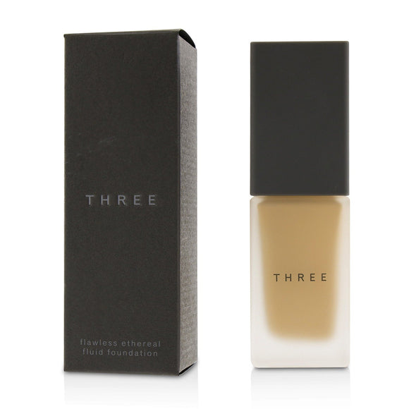 Three Flawless Ethereal Fluid Foundation #204