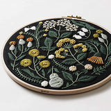 DMC Yumiko Higuchi DMC-JPT38 Embroidery Kit, Vol. 3, Wool Stitching, Botanical, Flower Kit, Yellow Wildflowers, Diameter 9.8 inches (25 cm)