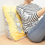 Morishita Winnie the Pooh Triangle Cushion, Backrest, Lumbar Pillow, 19.7 x 9.8 x 9.1 inches (50 x 25 x 23 cm)